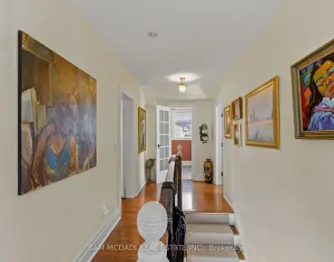 
Courtland  Lakeview, Mississauga 4 beds 6 baths 2 garage $3.349M