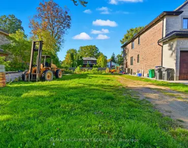
1258 Ravine Dr Lorne Park, Mississauga 5 beds 3 baths 2 garage $2.599M