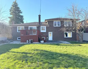 82 Cameron Ave <a href='https://luckyalan.com/community_CN.php?community=Toronto:Lansing-Westgate'>Lansing-Westgate, Toronto</a> 4 beds 4 baths 1 garage $2.299M