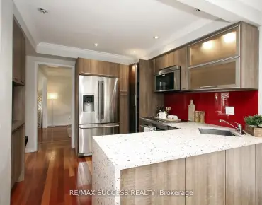 
Avonwick Ave Hurontario, Mississauga 3 beds 3 baths 2 garage $1.449M