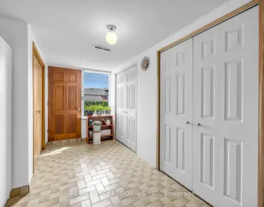 
35 Wintermute Blvd Steeles, Toronto 4 beds 3 baths 2 garage $1.27M