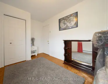 29A South Station St Weston, Toronto 3 beds 3 baths 1 garage $799.89K