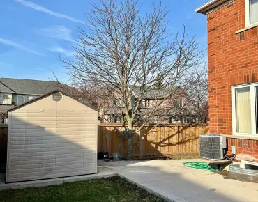 
3314 Grassfire Cres Applewood, Mississauga 4 beds 4 baths 2 garage $1.559M