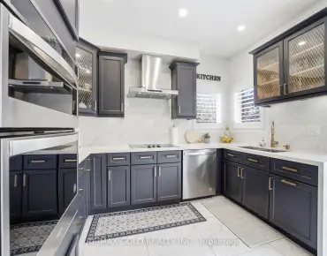 
3390 Frobex Crt Erindale, Mississauga 4 beds 2 baths 1 garage $785K