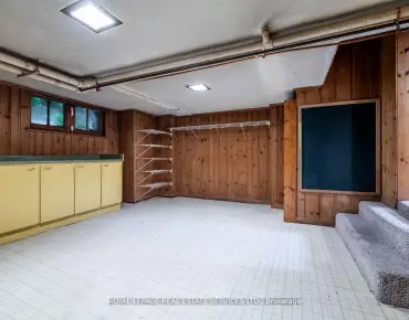 54 Saratoga Dr Bendale, Toronto 3 beds 4 baths 1 garage $1.2M