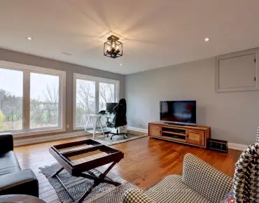 
Old Carriage Rd Erindale, Mississauga 4 beds 5 baths 2 garage $3.288M