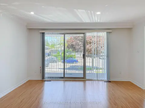 Mississauga Erindale community 3485 Oakglade Cres For Sale