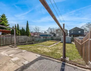 
1433 Andros Blvd Clarkson, Mississauga 4 beds 3 baths 1 garage $1.059M