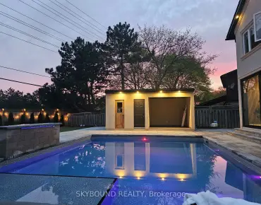 
Willowburne  Central Erin Mills, Mississauga 3 beds 4 baths 1 garage $1.049M