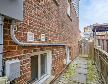 4151 Quaker Hill Dr Creditview, Mississauga 3 beds 3 baths 2 garage $988K
