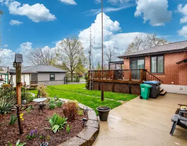 582 Hyacinthe Blvd Mississauga Valleys, Mississauga 3 beds 5 baths 1 garage $1.33M
