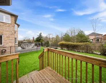 
3598 Ash Row Cres Erin Mills, Mississauga 3 beds 3 baths 1 garage $975K