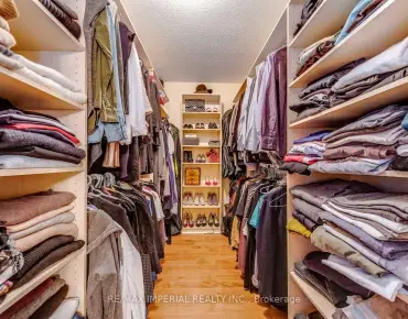 
2565 Scarth Crt Central Erin Mills, Mississauga 4 beds 4 baths 2 garage $1.5M