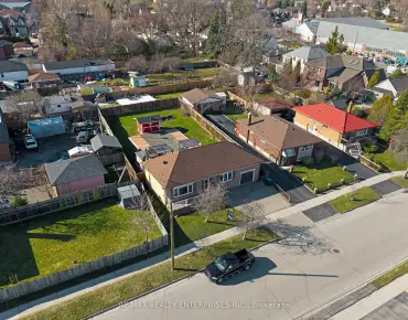 
438 Ojibway Trl Hurontario, Mississauga 5 beds 4 baths 2 garage $1.45M