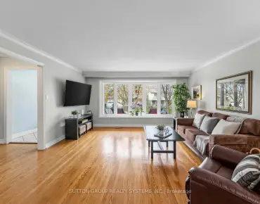 
2230 Britannia Rd W Streetsville, Mississauga 2 beds 4 baths  garage $1.3M