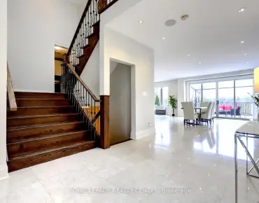 
2230 Britannia Rd W Streetsville, Mississauga 2 beds 4 baths  garage $1.3M