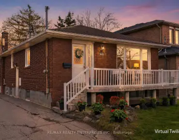 
4213 Beacon Ln Creditview, Mississauga 3 beds 3 baths 1 garage $899.99K