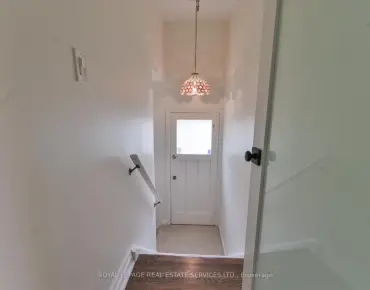 38 Rumi Cres <a href='https://luckyalan.com/community_CN.php?community=Toronto:Victoria Village'>Victoria Village, Toronto</a> 4 beds 4 baths 1 garage $829.9K