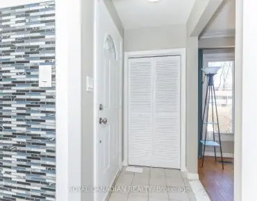 
2977 Bayview Ave <a href='https://luckyalan.com/community.php?community=Toronto:Bayview Village'>Bayview Village, Toronto</a> 4 beds 6 baths 2 garage $1.88M