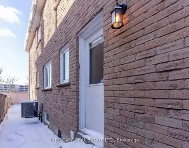 
3158 Rock Harbour Rd Cooksville, Mississauga 3 beds 4 baths 1 garage $1.12M