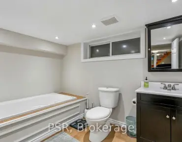 
3 Botany Hill Rd Morningside, Toronto 3 beds 2 baths  garage $899K