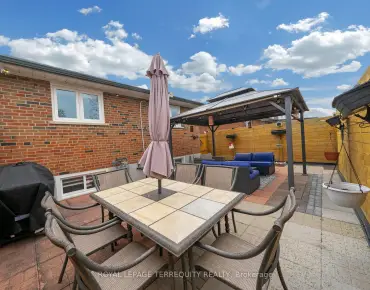 643 Sentinel Rd York University Heights, Toronto 6 beds 5 baths 2 garage $1.189M