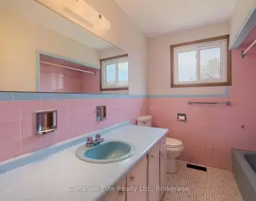 
136 Hogarth Ave North Riverdale, Toronto 3 beds 2 baths 1 garage $1.389M