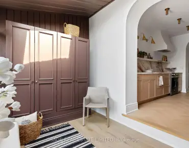 
111 Pleasant Ave <a href='https://luckyalan.com/community.php?community=Toronto:Newtonbrook West'>Newtonbrook West, Toronto</a> 5 beds 5 baths 2 garage $2.95M
