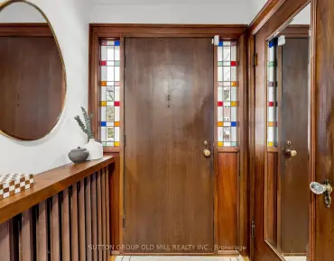 
19 Park Ln Stonegate-Queensway, Toronto 4 beds 4 baths 1 garage $2M
