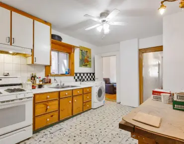 
200 Glenayr Rd <a href='https://luckyalan.com/community.php?community=Toronto:Forest Hill South'>Forest Hill South, Toronto</a> 4 beds 5 baths 2 garage $4.995M