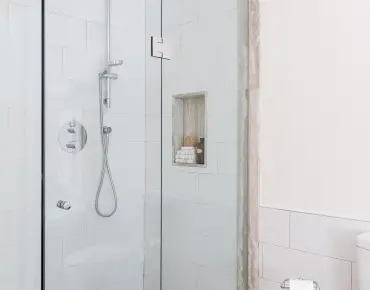 
253 Briar Hill Ave <a href='https://luckyalan.com/community.php?community=Toronto:Yonge-Eglinton'>Yonge-Eglinton, Toronto</a> 3 beds 2 baths 1 garage $1.698M