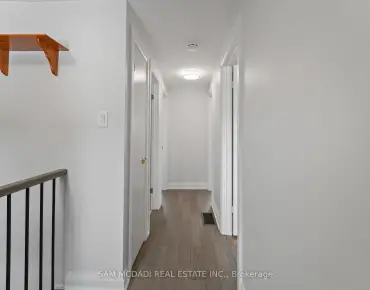 4235 Pheasant Run Erin Mills, Mississauga 3 beds 2 baths 1 garage $949K