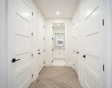 
109 Pleasant Ave <a href='https://luckyalan.com/community.php?community=Toronto:Newtonbrook West'>Newtonbrook West, Toronto</a> 3 beds 2 baths  garage $1.25M