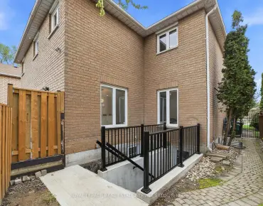 
Otterby  Applewood, Mississauga 4 beds 3 baths 1 garage $1.2M