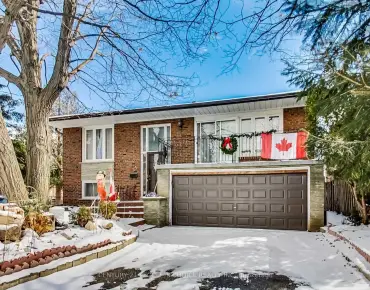 136 Santa Barbara Rd <a href='https://luckyalan.com/community_CN.php?community=Toronto:Willowdale West'>Willowdale West, Toronto</a> 3 beds 5 baths 1 garage $1.899M