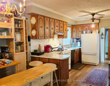 
256 Woodbine Ave The Beaches, Toronto 4 beds 3 baths 2 garage $1.55M