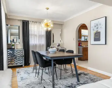 242 The Kingsway N/A Edenbridge-Humber Valley, Toronto 4 beds 4 baths 1 garage $2.429M