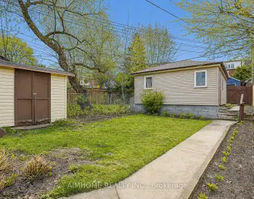 132 Marion St Roncesvalles, Toronto 6 beds 5 baths 4 garage $2.1M