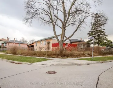 6 Jean St <a href='https://luckyalan.com/community_CN.php?community=Toronto:Rosedale-Moore Park'>Rosedale-Moore Park, Toronto</a> 4 beds 2 baths  garage $2.285M
