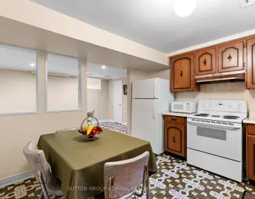 4 Pelmar Pl Woburn, Toronto 3 beds 4 baths garage $999.999K