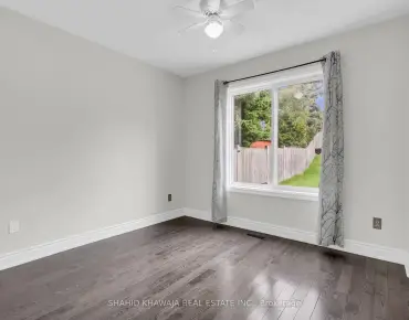 7425 Doverwood Dr Meadowvale, Mississauga 3 beds 2 baths 1 garage $899.9K