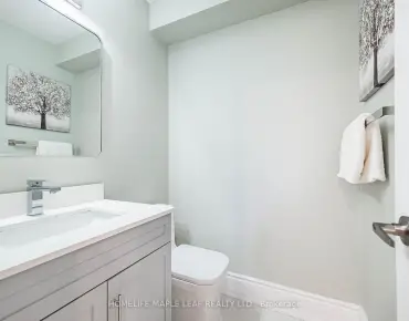 
Willowburne  Central Erin Mills, Mississauga 3 beds 4 baths 1 garage $1.049M