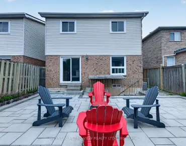 5002 Willowood Dr Hurontario, Mississauga 4 beds 4 baths 1 garage $1.08M