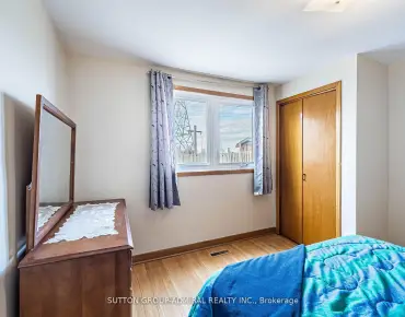 215 Northwood Dr <a href='https://luckyalan.com/community_CN.php?community=Toronto:Newtonbrook East'>Newtonbrook East, Toronto</a> 4 beds 6 baths 2 garage $4.499M