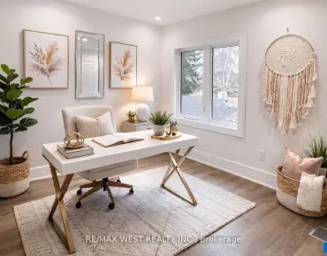 30 Japonica Rd Wexford-Maryvale, Toronto 3 beds 4 baths garage $888K