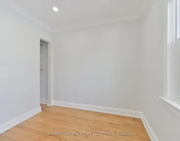 105 Doris Ave <a href='https://luckyalan.com/community_CN.php?community=Toronto:Willowdale East'>Willowdale East, Toronto</a> 3 beds 3 baths 2 garage $1.599M