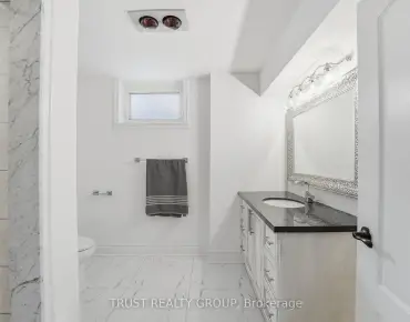 
26 Donnalyn Dr <a href='https://luckyalan.com/community.php?community=Toronto:Newtonbrook West'>Newtonbrook West, Toronto</a> 4 beds 2 baths 1 garage $899K