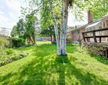 109 Chapman Rd Humber Heights, Toronto 3 beds 1 baths garage $1.2M