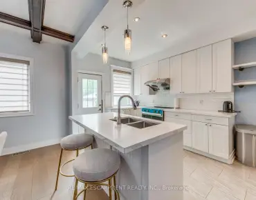 
19 Silvercrest Ave Alderwood, Toronto 3 beds 2 baths 1 garage $1.099M