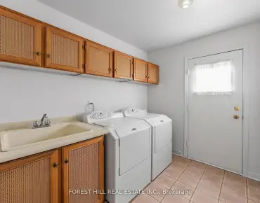 847 Stonebridge Ave East Credit, Mississauga 3 beds 4 baths 2 garage $999.786K